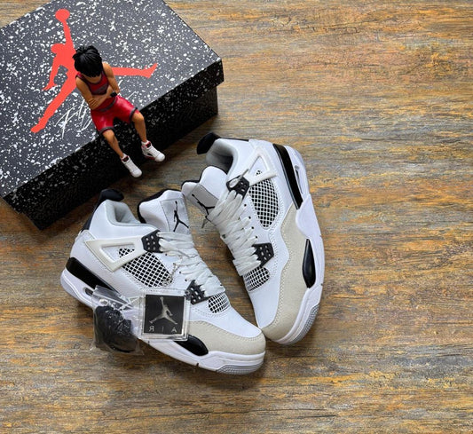 Jordan 4 Rétro